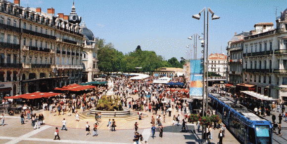 Montpellier : Place de la Comédie - Hérault, le Languedoc © Hérault Tourisme